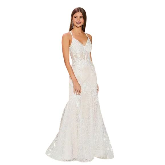 GB V-Neck Lace-Up Back Embroidered Lace Mermaid Gown Size 11 - Picture 1 of 11